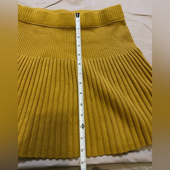 Aerie mustard sweater mini skirt Size XS - Picture 9 of 10
